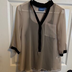 Simply Vera Vera Wang Black and Cream Blouse